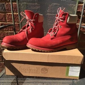 Red Timberlands